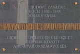 Pamätná tabula na budove Univerzitnej knižnice v Bratislave